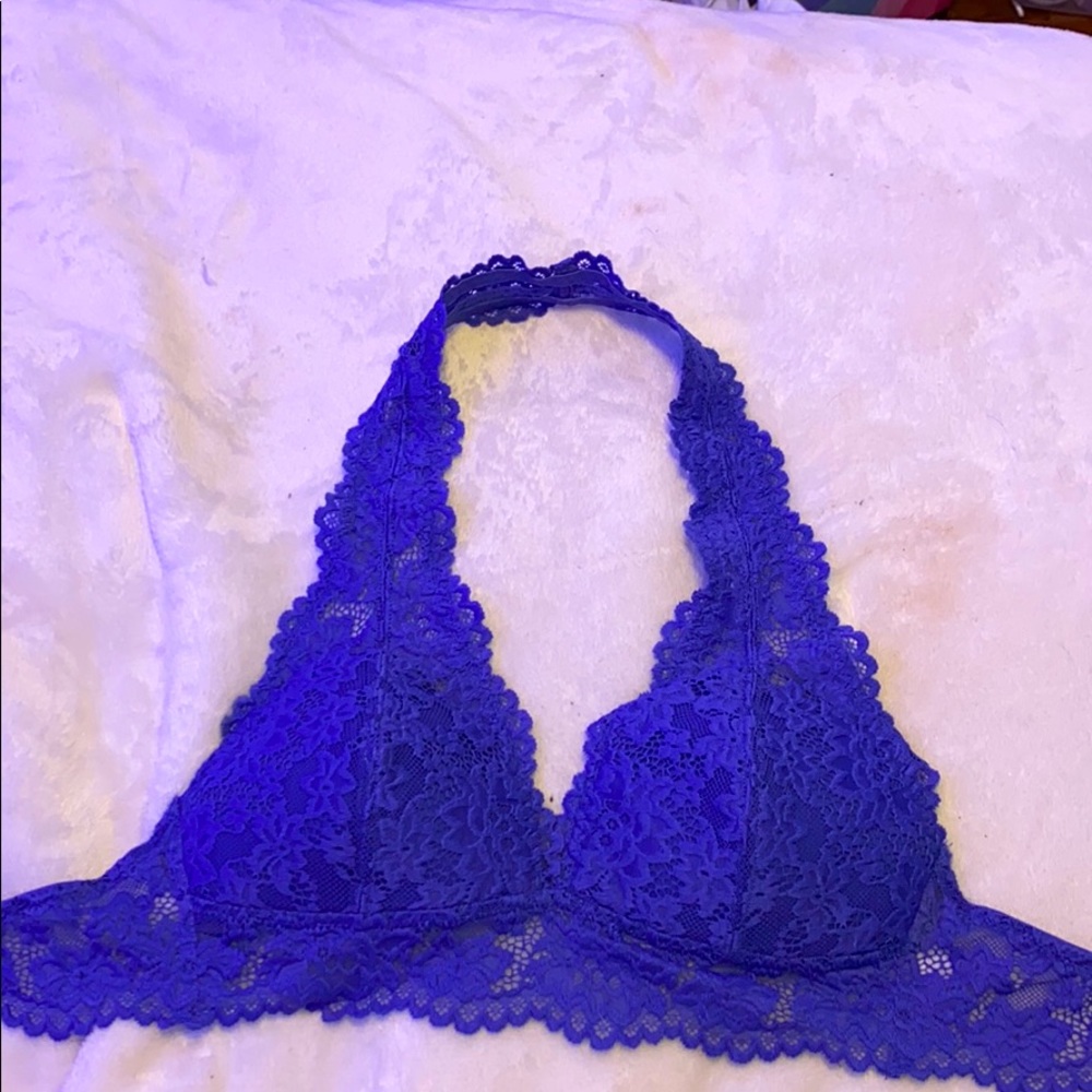 Purple halter brallette